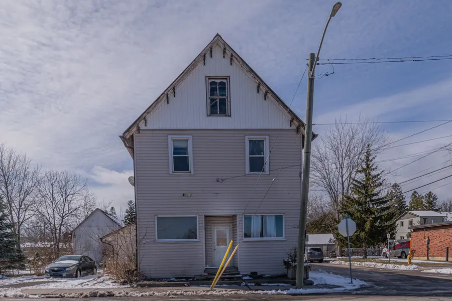 1064 Prince ST, Lansdowne Village, ON K0E 1L0