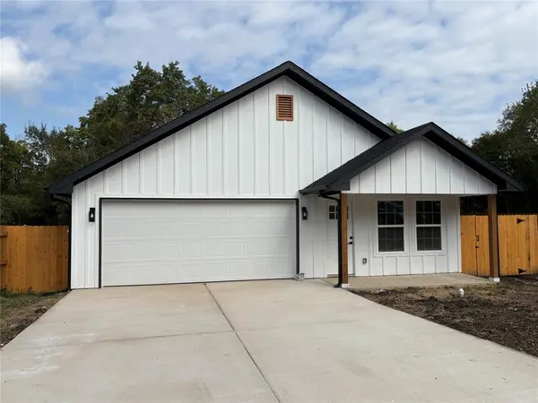 719 E Commerce Avenue,  Cooper,  TX 75432