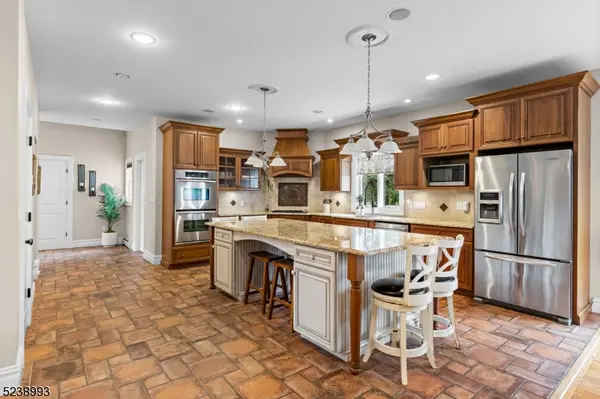 27 Ringwood Ln, West Milford Twp., NJ 07421