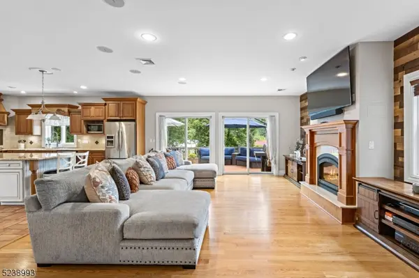 27 Ringwood Ln, West Milford Twp., NJ 07421