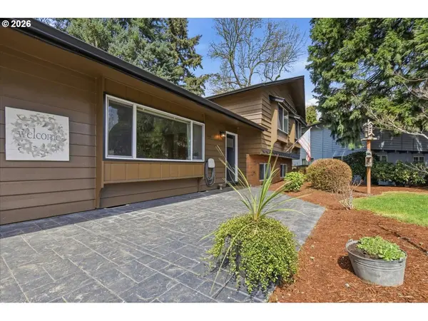 11010 NE 8TH AVE, Vancouver, WA 98685