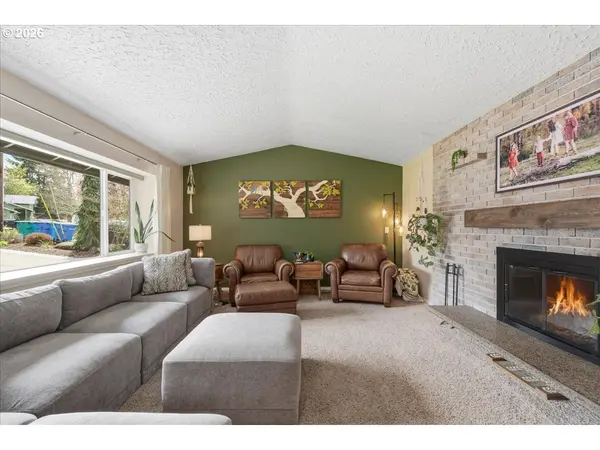 11010 NE 8TH AVE, Vancouver, WA 98685