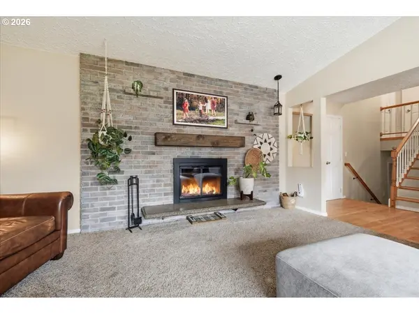 11010 NE 8TH AVE, Vancouver, WA 98685