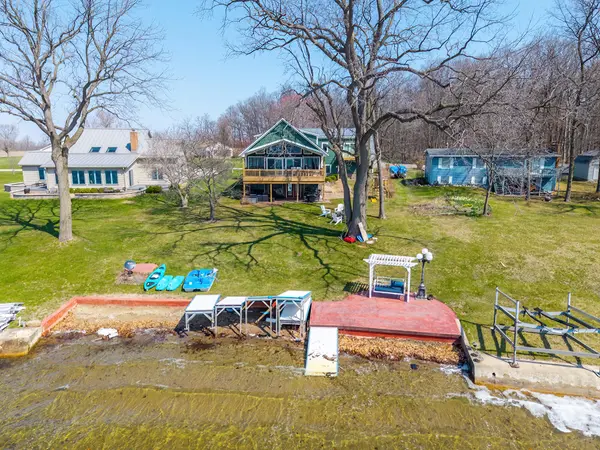 1064 Bay View DR, Coldwater, MI 49036