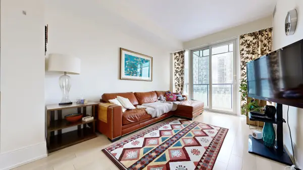 560 Front ST W #1031, Toronto C01, ON M5V 1C1