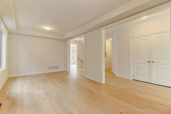 49 Bostock DR, Georgina, ON L4P 0T1