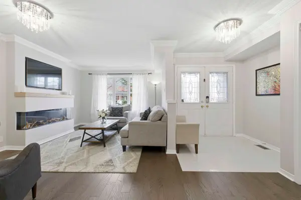 198 Pleasant Ridge AVE, Vaughan, ON L4J 9J2