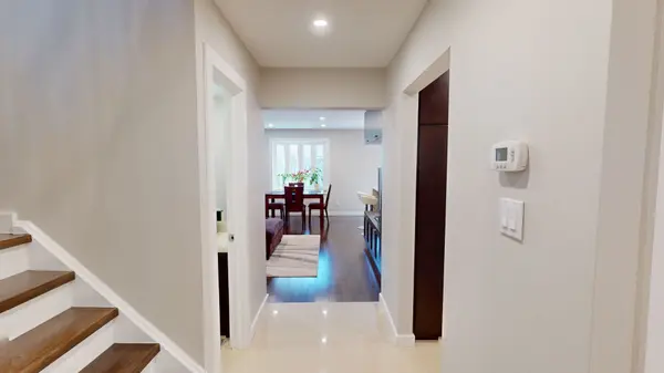 42 PILKINGTON CRES, Vaughan, ON L4J 7J4