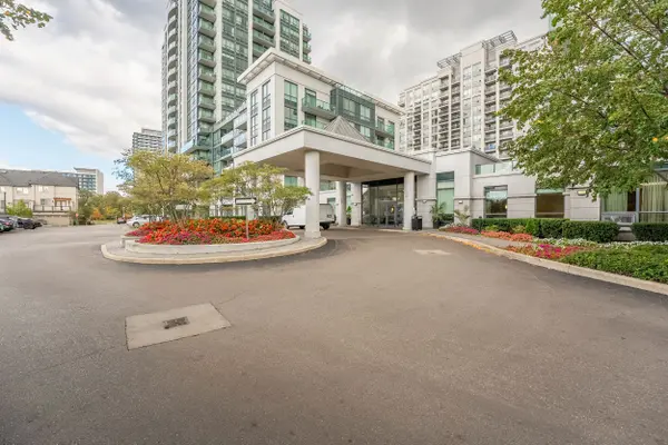 20 North Park RD #105, Vaughan, ON L4J 0G7