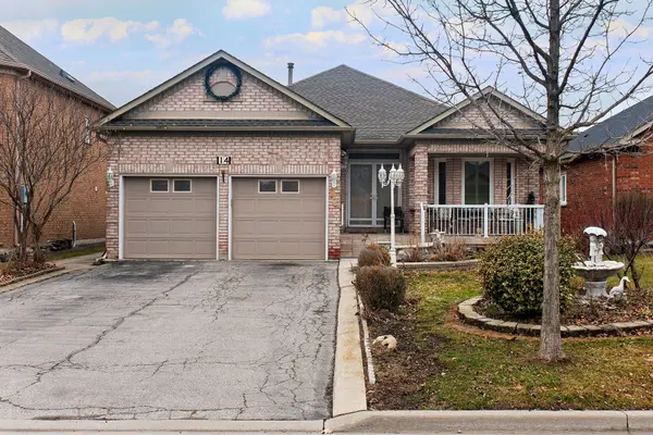 14 Mustang RD, Vaughan, ON L6A 1X4