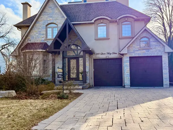 350 Queen Mary DR, Oakville, ON L6K 3L8