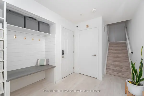 1121 Cooke BLVD #19, Burlington, ON L7T 0C4