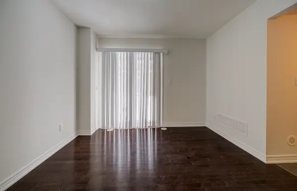 9 Aspen Hills RD #40, Brampton, ON L6Y 6E3