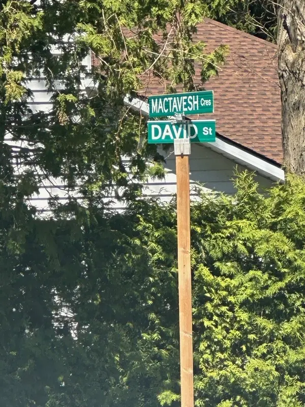 14 MacTavesh CRES, Bluewater, ON N0M 1G0