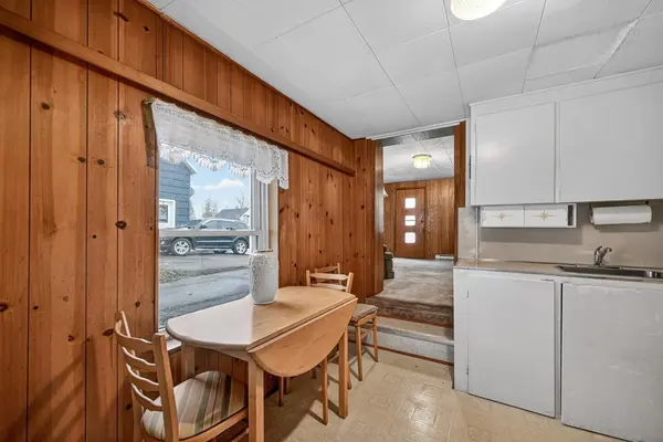 7-9 Dales AVE, Brockville, ON K6V 5G9