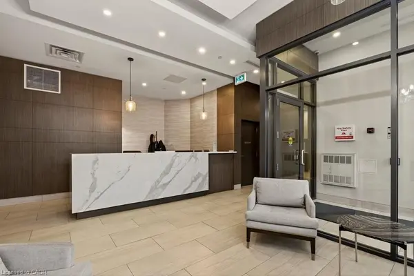 550 North Service RD #1007, Grimsby, ON L3M 4E8