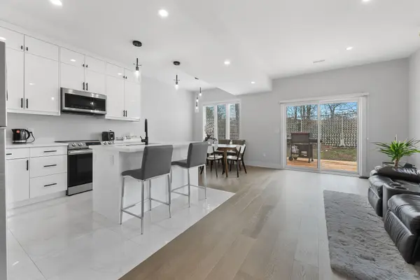 318 River RD, Welland, ON L3B 2S4