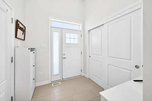 562 Clemency CRES, Barrhaven, ON K2J 6R8