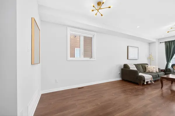 562 Clemency CRES, Barrhaven, ON K2J 6R8