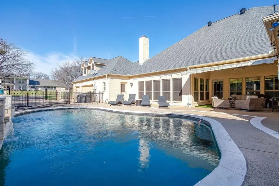 908 Summertree Lane, Southlake, TX 76092