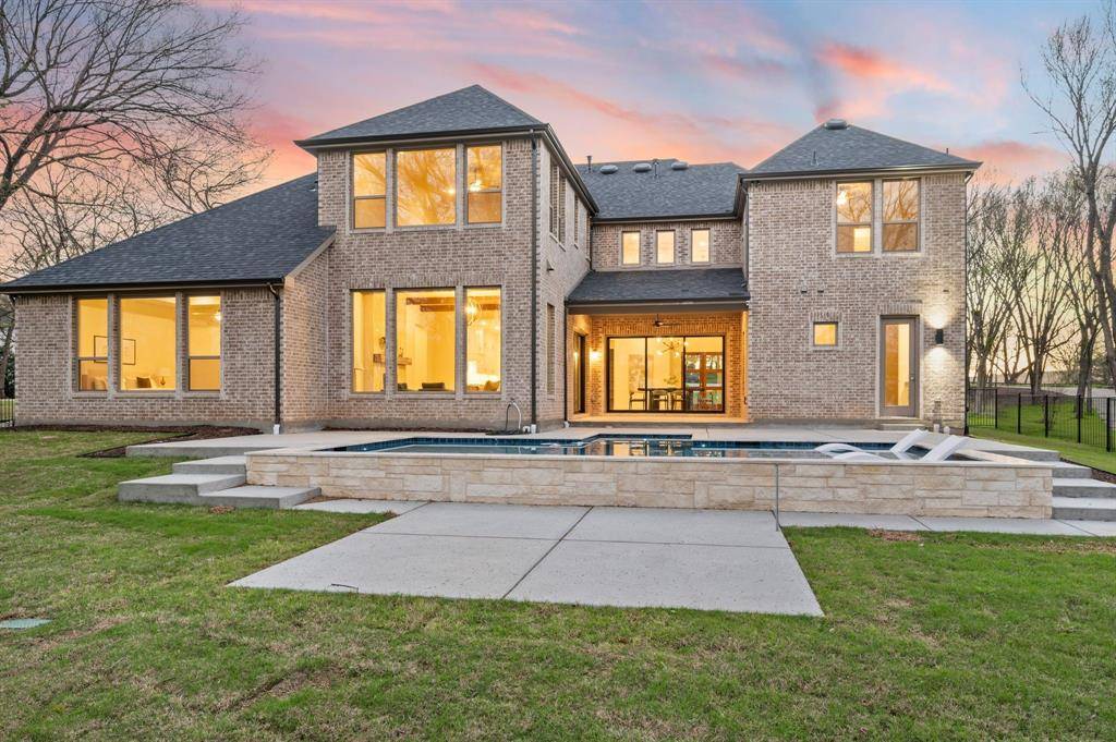 2131 Ravenwood Drive, Keller, TX 76262