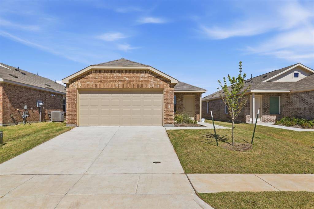 1340 Wedgeleaf Lane, Forney, TX 75126