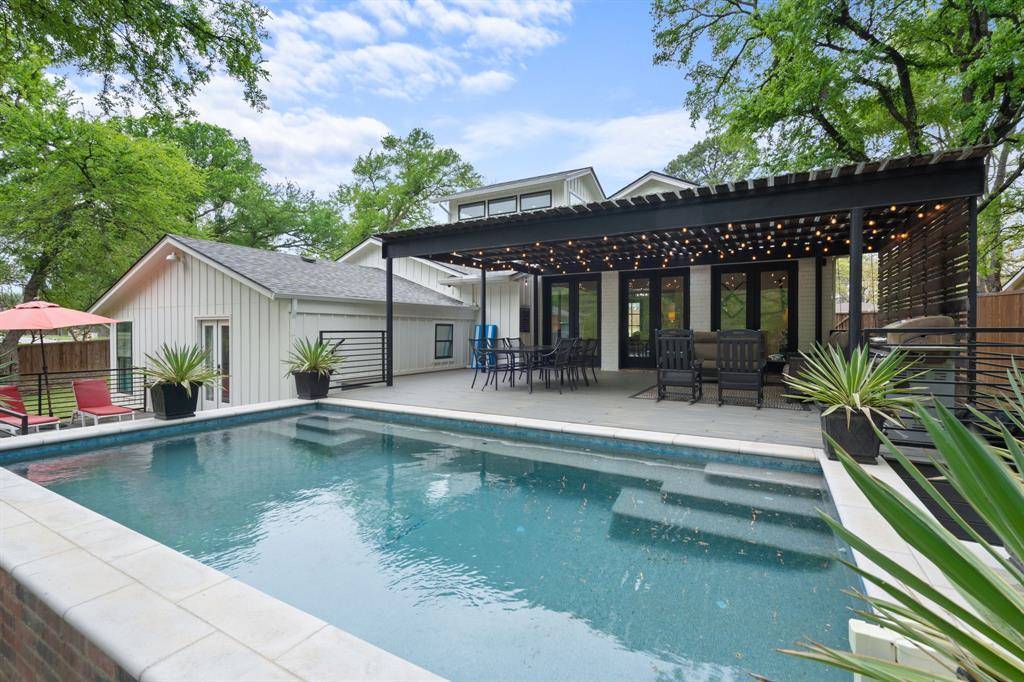 1704 Silverside Drive, Grapevine, TX 76051