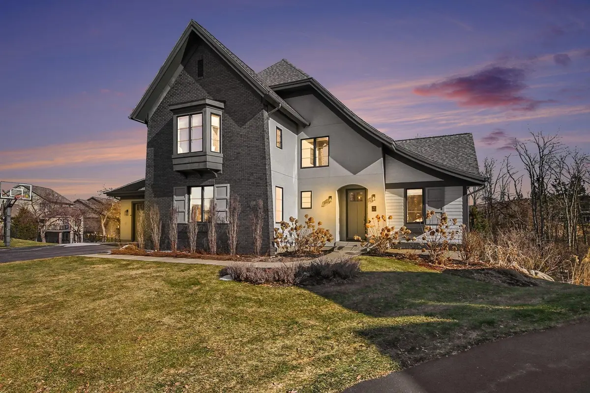 2062 Balsam Waters CT NE, Grand Rapids Twp, MI 49525