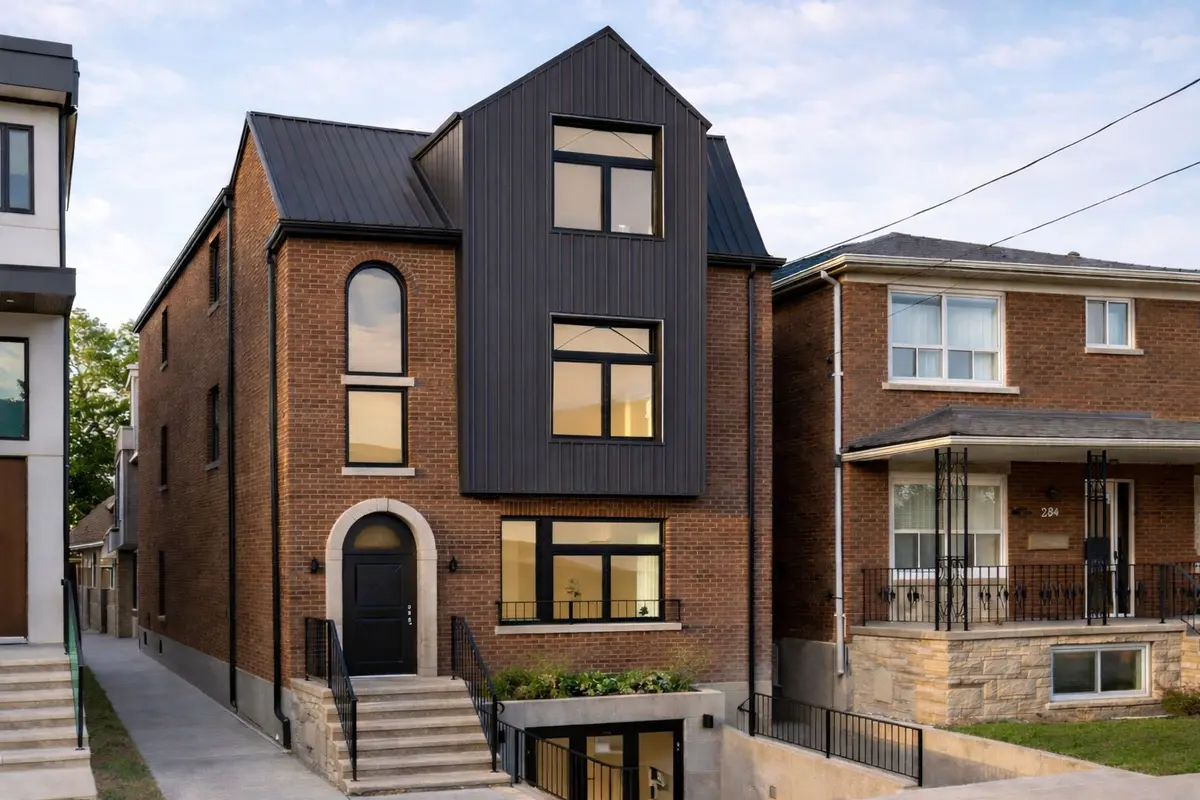 282 Westlake AVE, Toronto E03, ON M4C 4T6