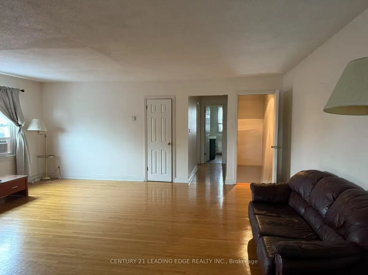 364 Wilson RD S #2nd Floor, Oshawa, ON L1H 6C7