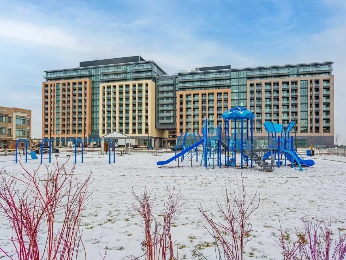 100 Eagle Rock WAY #1027, Vaughan, ON L6A 5B9