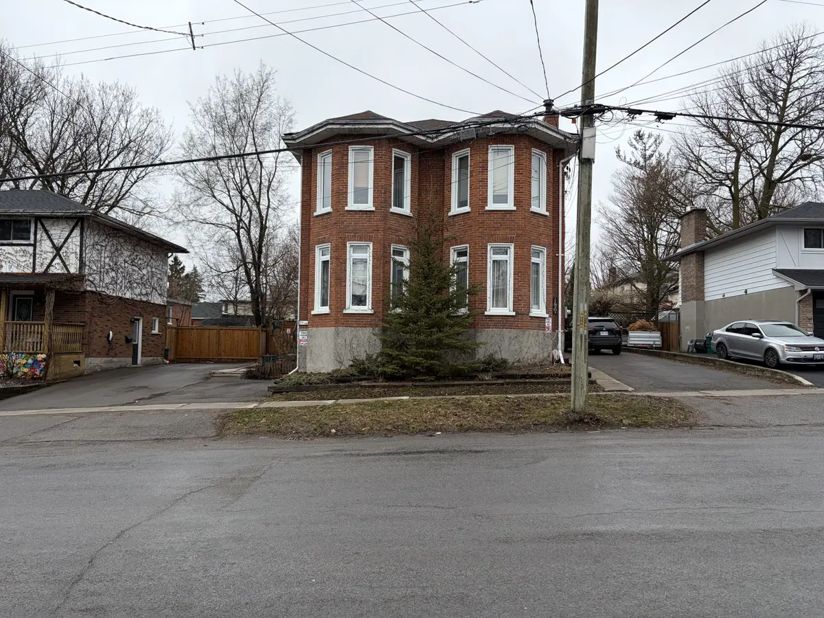 186 Albert ST #B, Belleville, ON K8N 3N4