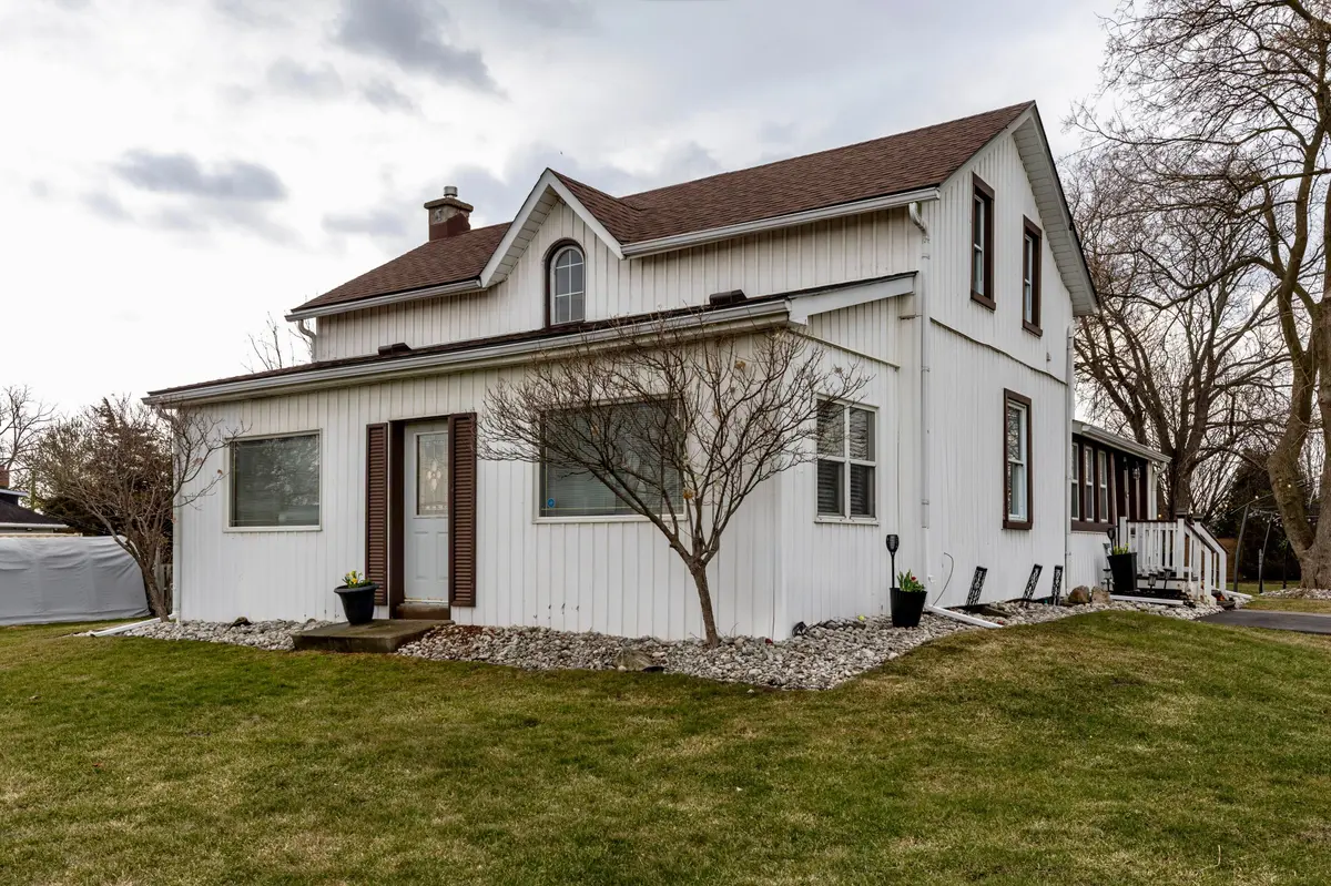 2330 Wilson ST W, Hamilton, ON L0R 1A0