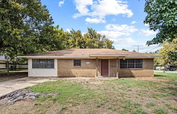 119 Ford Street, Collinsville, TX 76233
