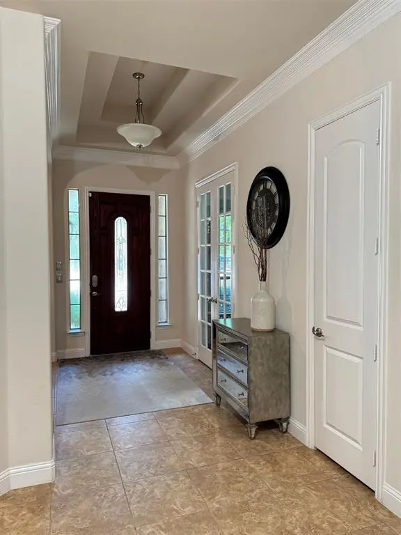 303 Dorset Court, Roanoke, TX 76262