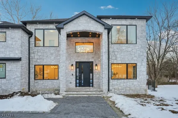 39 Billingsley Dr, Livingston Twp., NJ 07039