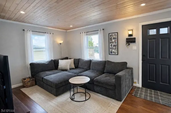 34 Eisenhower, Spotswood Boro, NJ 08884