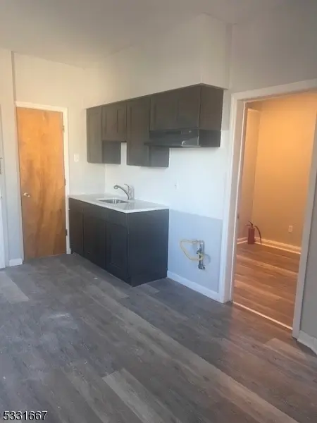 331 21st Ave, Paterson City, NJ 07501