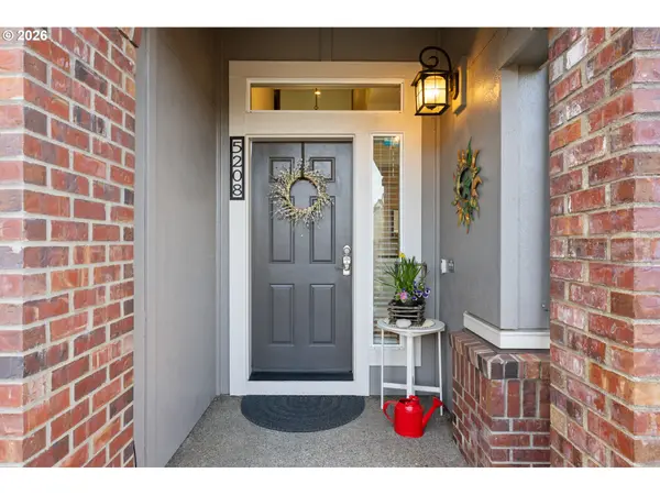 5208 N Fairway ST, Newberg, OR 97132