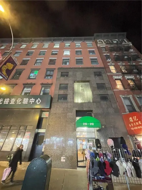 210 Canal ST #507, New York, NY 10013