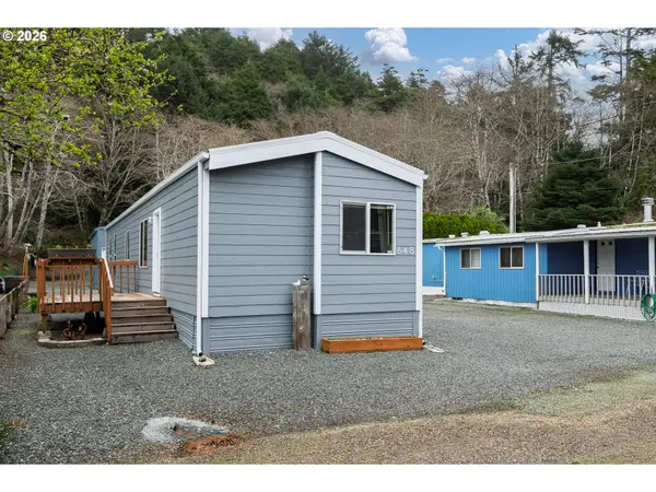 648 S EASY ST, Rockaway Beach, OR 97136