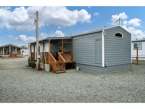 648 S EASY ST, Rockaway Beach, OR 97136