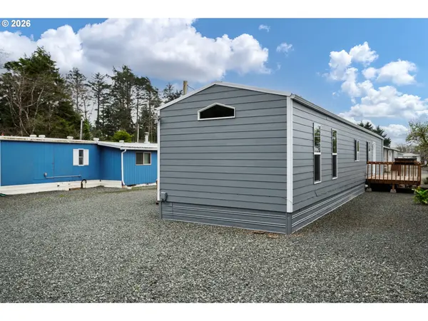 648 S EASY ST, Rockaway Beach, OR 97136