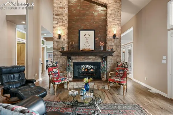 1536 Smoochers CIR, Colorado Springs, CO 80904