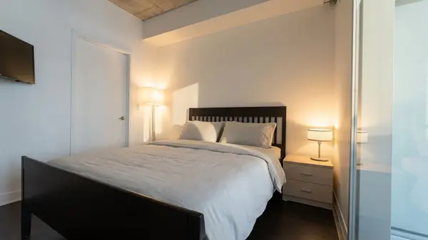 478 King ST W #406, Toronto C01, ON M5V 0A8