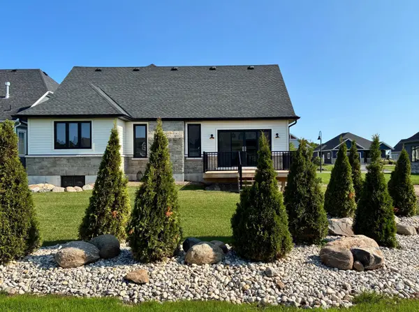 546 ALGONQUIN TRL, Georgian Bluffs, ON N0H 1S0