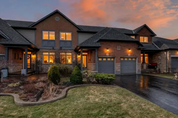 6 Conrad PL, Grimsby, ON L3M 5S5