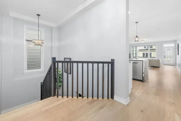 432 Gidran CIR, Kanata, ON K2V 0P5