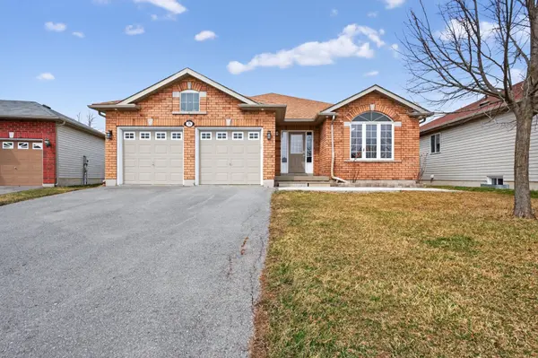 25 Kanvers WAY, Greater Napanee, ON K7R 3X6