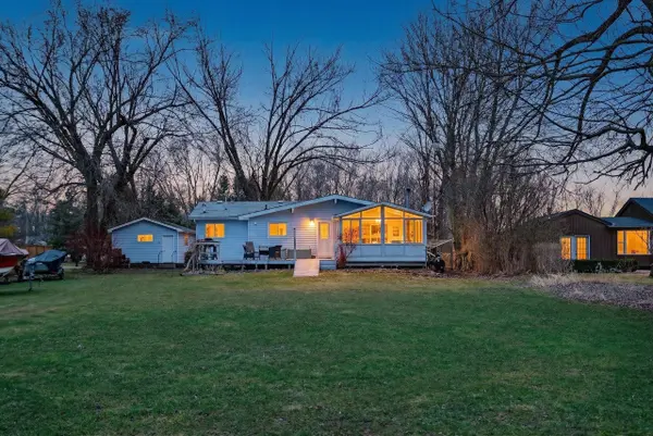 602 Hiscock Shores RD, Prince Edward County, ON K0K 1L0